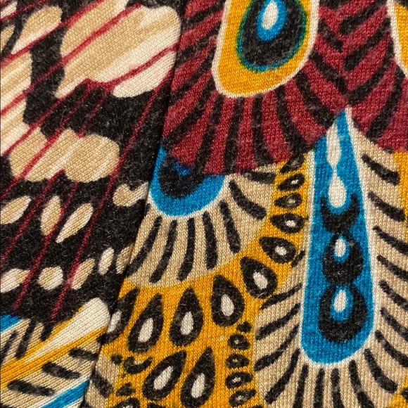 Colorful Plus size Vintage Patterned Women's Top - Picture 5 of 8